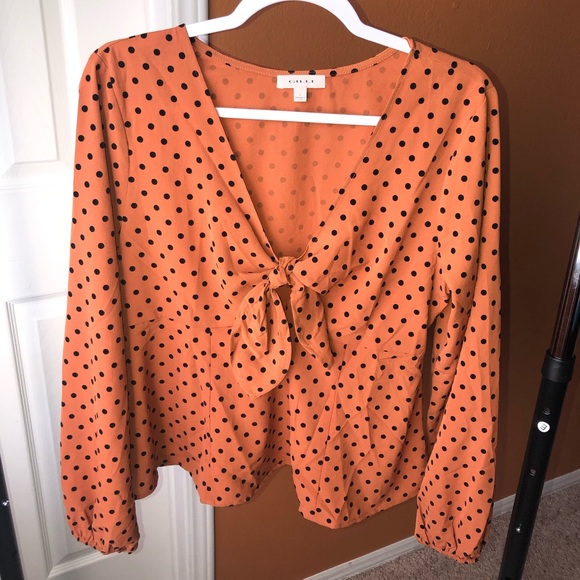 NWT Forever 21 Polka Dot Bell Sleeve Top - Picture 4 of 6